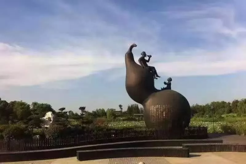 葫芦岛市龙港区