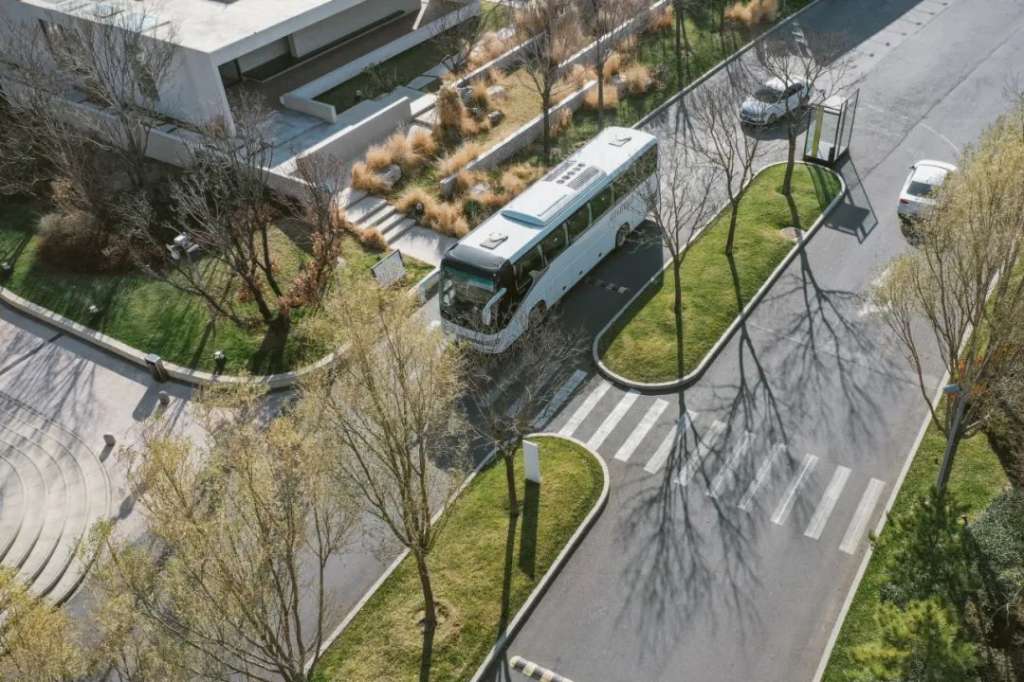 《阿那亚》:这么大的客流量,对园区运营和服务承载能力提出了哪些挑战